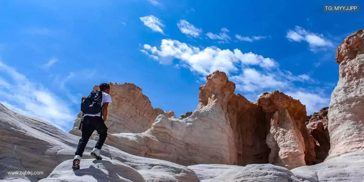 即刻购票,锁定你的热血席位!🎫⚡